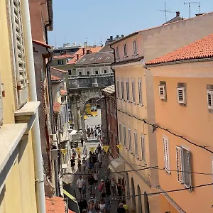 Dejan 2 Pula