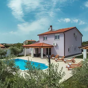Ferienhaus Zeus, Pula